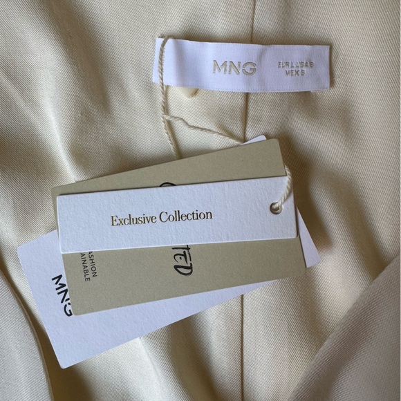 NWT Mango V-Neckline Short Dress - Picture 6 of 12